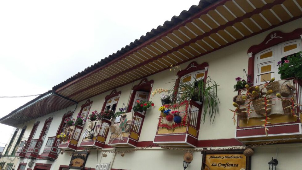 Filandia uno de los pueblos más lindos del Quindío durante sus fiestas Filandia uno de los pueblos más lindos del Quindío durante sus fiestas