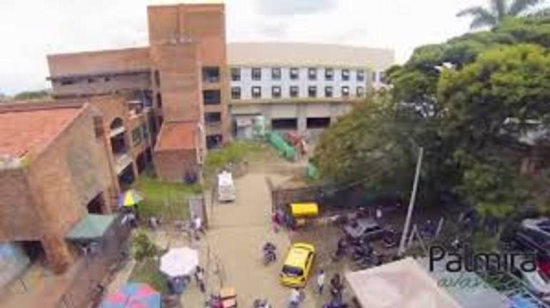Por Irregularidades En Millonarios Contratos Retenidos Funcionarios De Hospital De Palmira Cali Caracol Radio