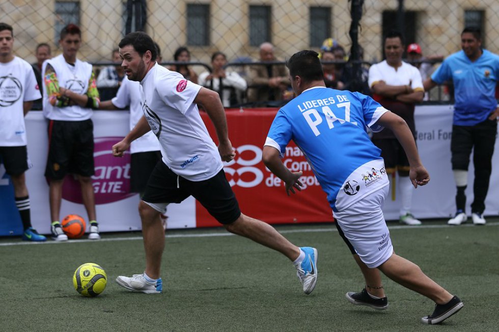 Fue un espacio para compartir diferentes modelos de gestión, nuevas tendencias, innovación y casos de éxito de la industria del fútbol, con actores de distintos enfoques. Fue un espacio para compartir diferentes modelos de gestión, nuevas tendencias, innovación y casos de éxito de la industria del fútbol, con actores de distintos enfoques.