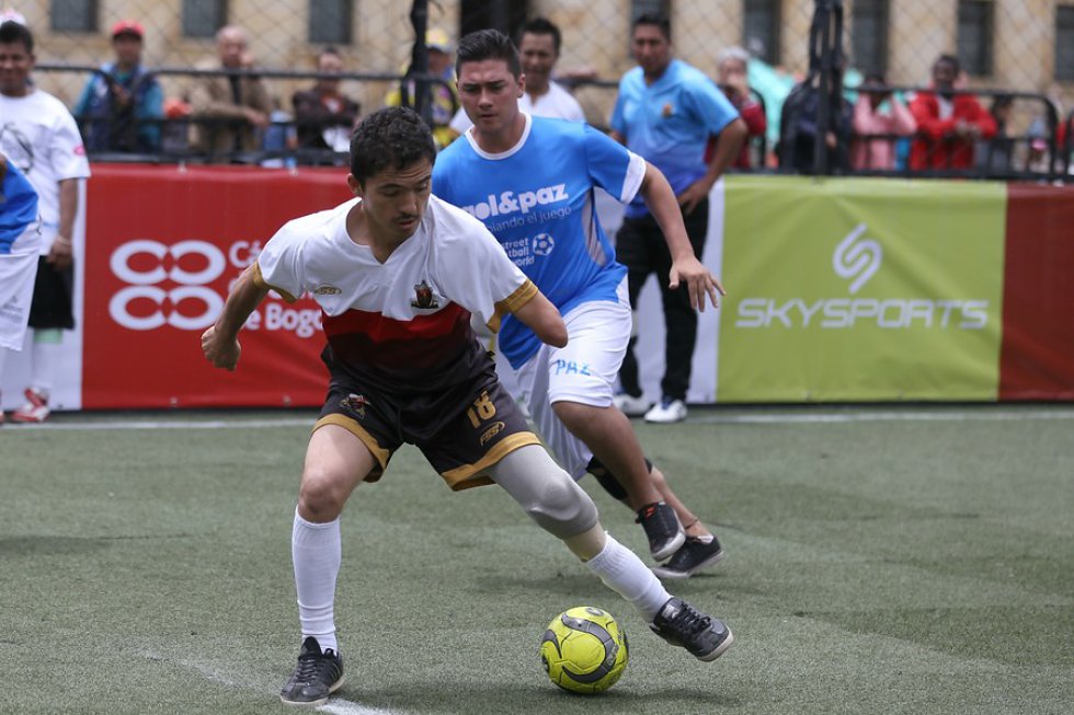 Fue un espacio para compartir diferentes modelos de gestión, nuevas tendencias, innovación y casos de éxito de la industria del fútbol, con actores de distintos enfoques. Fue un espacio para compartir diferentes modelos de gestión, nuevas tendencias, innovación y casos de éxito de la industria del fútbol, con actores de distintos enfoques.
