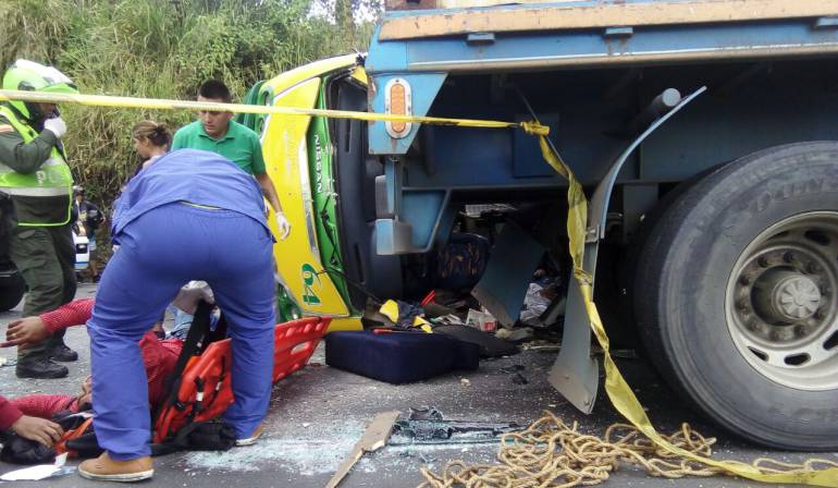 Accidentes Tres Muertos Deja Accidente De Tránsito En La Vía Entre