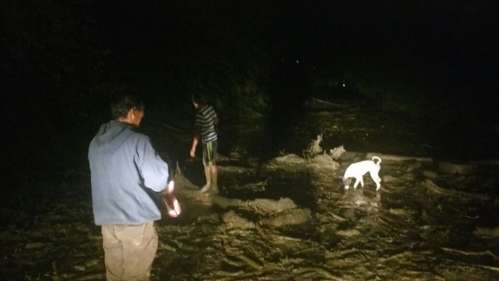 Al menos cuatro personas desparecidas y 26 heridos deja la emergencia que se presentó la tarde del martes, 8 de noviembre, por el desbordamiento del río La Paila. Al menos cuatro personas desparecidas y 26 heridos deja la emergencia que se presentó la tarde del martes, 8 de noviembre, por el desbordamiento del río La Paila.
