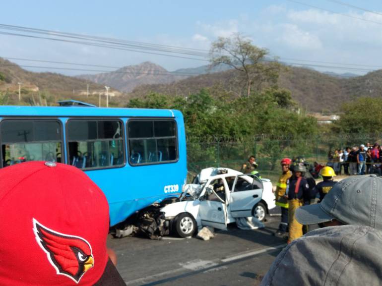 Accidente Vial Dejo 3 Muertos Y Un Herido En Pozos Colorados Santa Marta Santa Marta Caracol Radio