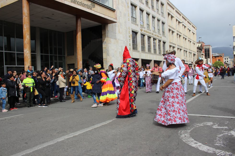 Varios lugares de Nariño, Cali, Cartagena, China, entre otras regiones mostraron sus tradiciones Varios lugares de Nariño, Cali, Cartagena, China, entre otras regiones mostraron sus tradiciones