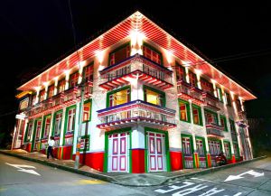 La tradición, la cultura, la gastronomía, el café y la arquitectura de Filandia