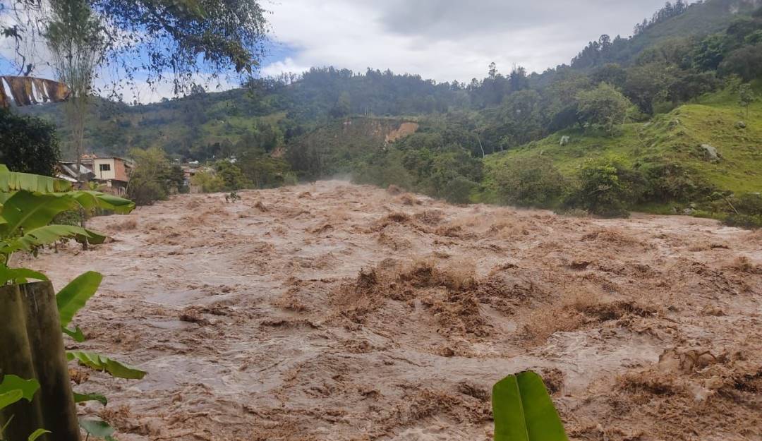 Creciente del Río Sumapaz tiene en alerta a tres municipios de Cundinamarca  | Bogotá | Caracol Radio