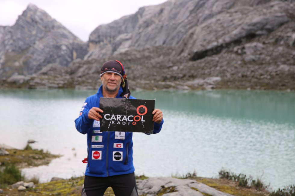 Nelson Cardona, es el primer discapacitado en lograr, en compáñía de su equipo, llegar al monte Carstensz y los seis picos más en el mundo desde la base. Nelson Cardona, es el primer discapacitado en lograr, en compáñía de su equipo, llegar al monte Carstensz y los seis picos más en el mundo desde la base.