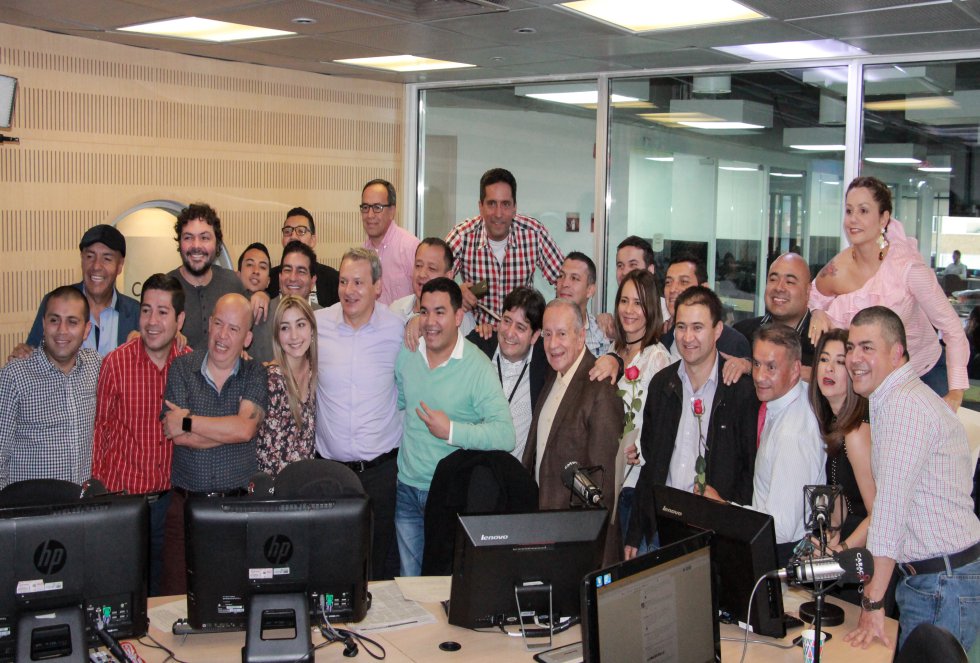 Actual elenco de La Luciérnaga en la celebración de los 25 años Actual elenco de La Luciérnaga en la celebración de los 25 años