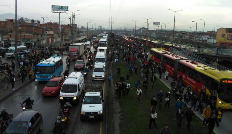 Bloqueos en Transmilenio: Nos falta mejorar mucho en el ...