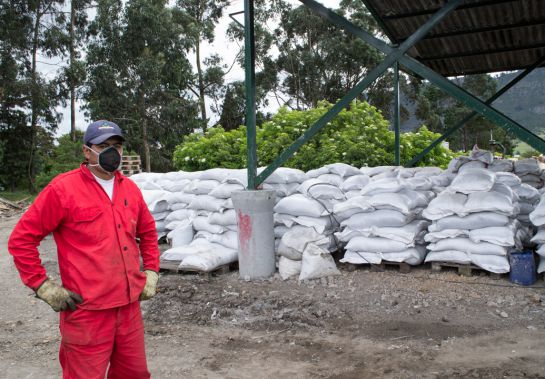 Compost en bultos, producto del programa ambiental de Sodexo Compost en bultos, producto del programa ambiental de Sodexo