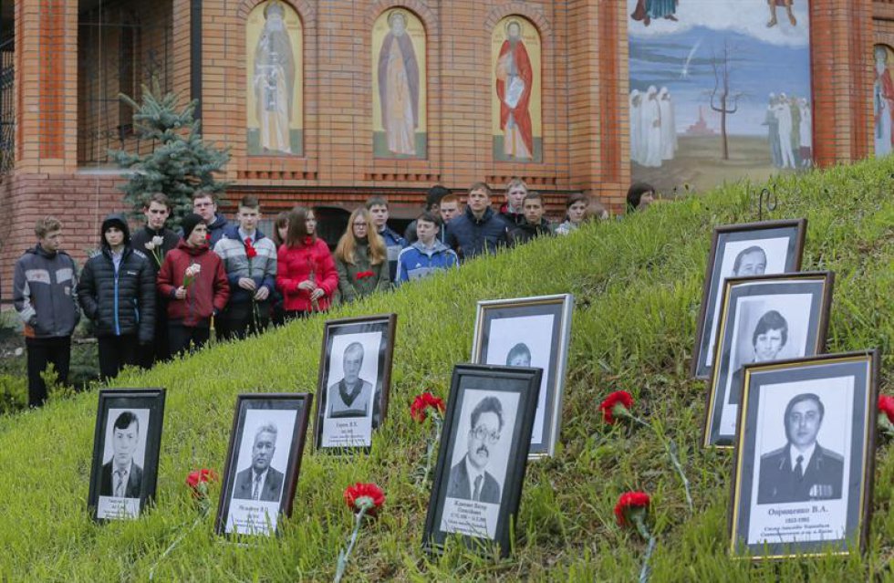 Viudas, huérfanos, amigos y familiares de las víctimas del accidente nuclear conmemoran 30 años de la tragedia Viudas, huérfanos, amigos y familiares de las víctimas del accidente nuclear conmemoran 30 años de la tragedia
