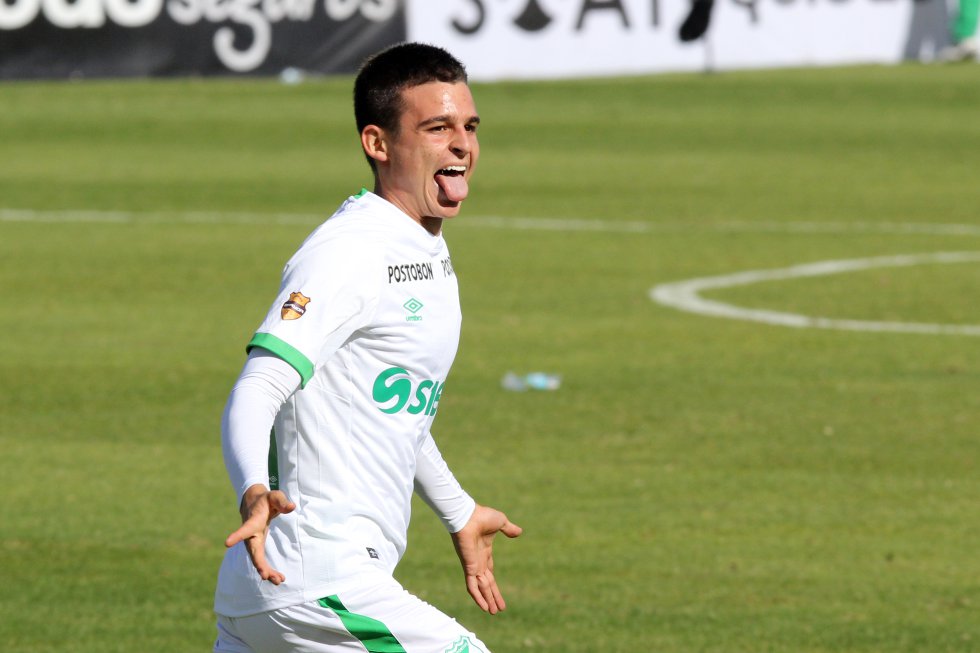 Nicolás Benedetti, caleño de 19 años, mediocampista del Deportivo Cali, es uno de los mediocampistas preseleccionados para la Copa América. Nicolás Benedetti, caleño de 19 años, mediocampista del Deportivo Cali, es uno de los mediocampistas preseleccionados para la Copa América.