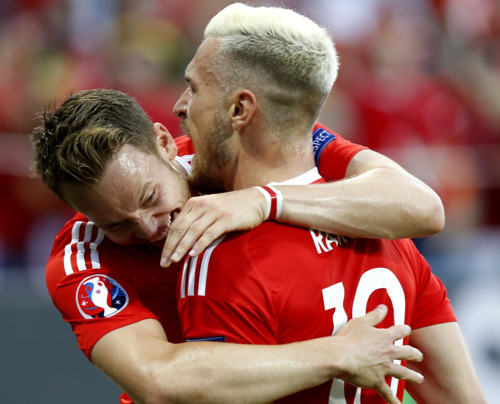 Ramsey anotó el primer gol de la victoria de Gales. Ramsey anotó el primer gol de la victoria de Gales.