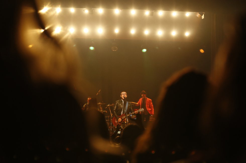 Muchas fanáticas en Colombia se quedaron con las ganas de ver en vivo y en directo a Backstreet Boys, la popular banda pop de la década de los noventa, que en el 2013 realizaron un reencuentro con una gira mundial. Muchas fanáticas en Colombia se quedaron con las ganas de ver en vivo y en directo a Backstreet Boys, la popular banda pop de la década de los noventa, que en el 2013 realizaron un reencuentro con una gira mundial.