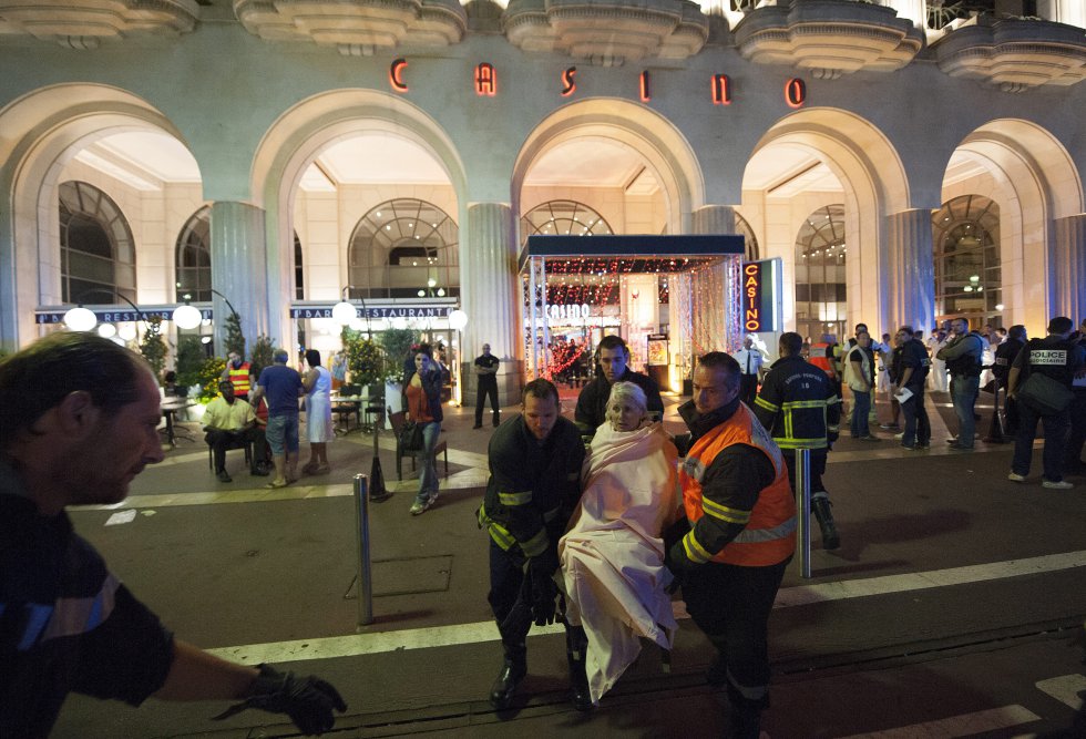 El portavoz del Ministerio del Interior, Pierre-Henri Brandet, precisó que el hombre "neutralizado por la policía" era el único que iba en el camión. El portavoz del Ministerio del Interior, Pierre-Henri Brandet, precisó que el hombre "neutralizado por la policía" era el único que iba en el camión.