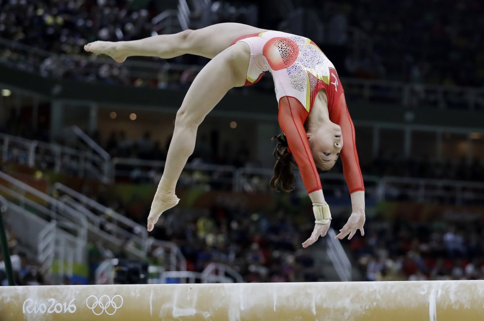 La japonesa Asuka Teramoto en su presentación por las pruebas clasificatorias de gimnasia. La japonesa Asuka Teramoto en su presentación por las pruebas clasificatorias de gimnasia.