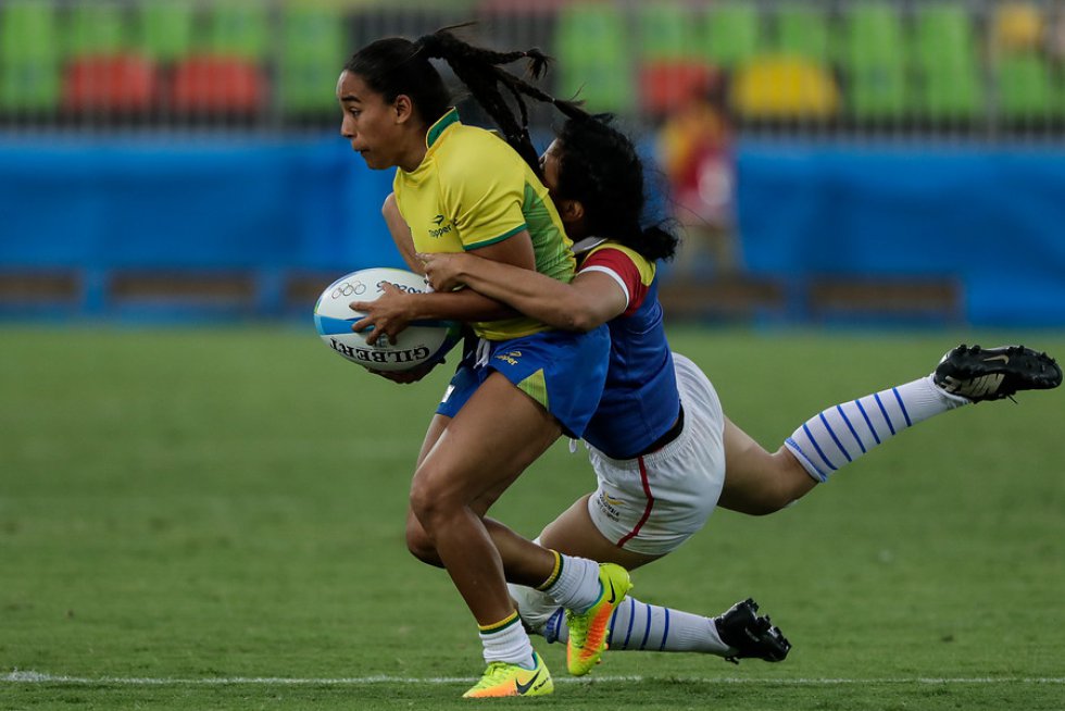 La selección colombiana de rugby se despidió de los Juegos Olímpicos al ser derrotadas por Brasil. La selección colombiana de rugby se despidió de los Juegos Olímpicos al ser derrotadas por Brasil.
