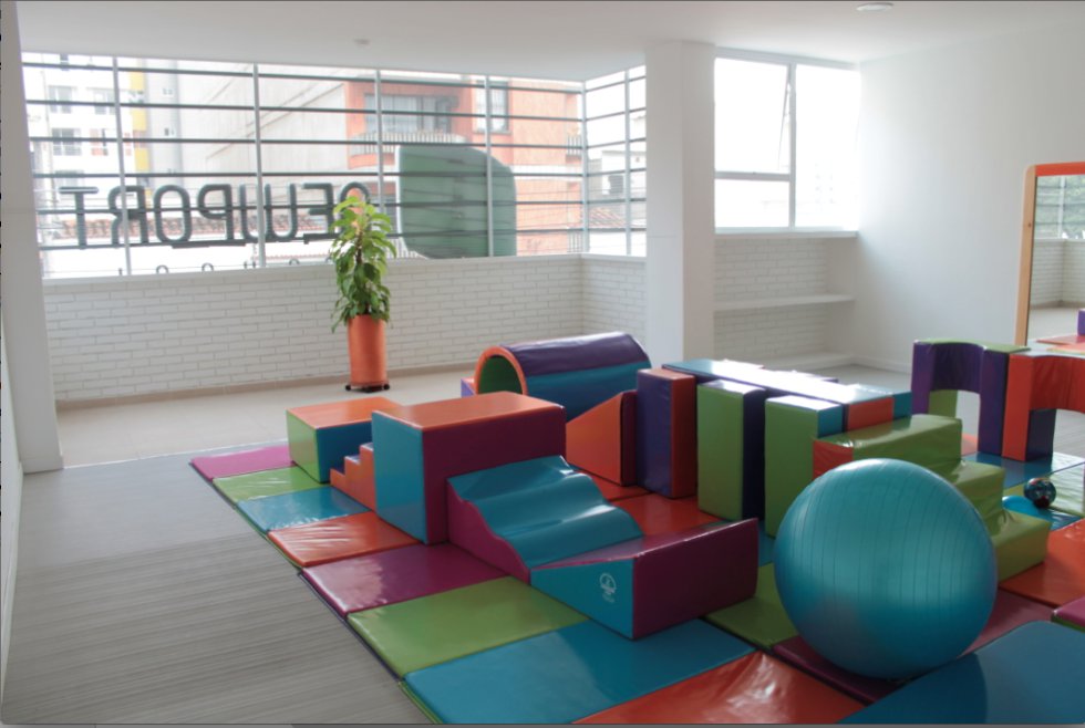 Newport School llega a Santander en el 2014 con el fin de ofrecer una educación innovadora en los ciclos de preescolar, primaria y secundaria que busca desarrollar y potenciar las habilidades cognitivas, sociales y personales así como los talentos diversos de los estudiantes a través de la ciencia, el arte y la tecnología dentro de un contexto investigativo bilingüe. Newport School llega a Santander en el 2014 con el fin de ofrecer una educación innovadora en los ciclos de preescolar, primaria y secundaria que busca desarrollar y potenciar las habilidades cognitivas, sociales y personales así como los talentos diversos de los estudiantes a través de la ciencia, el arte y la tecnología dentro de un contexto investigativo bilingüe.