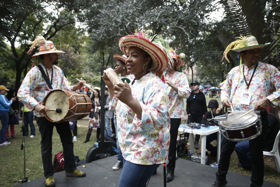 El pacífico fue el invitado de honor durante el último fin de semana del festival, demostrando que "Colombia sí Sabe" tal y como se le denomina a esta jornada del festival. El pacífico fue el invitado de honor durante el último fin de semana del festival, demostrando que "Colombia sí Sabe" tal y como se le denomina a esta jornada del festival.