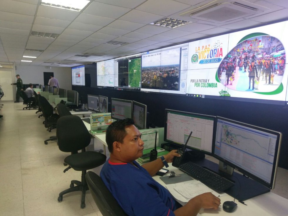 La red LTEe brinda una opción económica de interconexión de las comunicaciones a la Policía, permitiendo cámaras con conexiones Wi-Fi. La red LTEe brinda una opción económica de interconexión de las comunicaciones a la Policía, permitiendo cámaras con conexiones Wi-Fi.