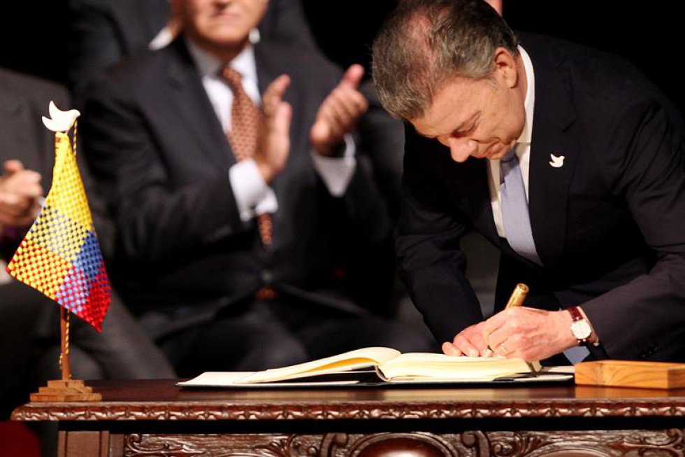 Agradeció a las Naciones Unidas, el gobierno de Estados Unidos, el Vaticano, los países acompañantes, entre otros. “A todos ellos nuestro eterno reconocimiento”. Agradeció a las Naciones Unidas, el gobierno de Estados Unidos, el Vaticano, los países acompañantes, entre otros. “A todos ellos nuestro eterno reconocimiento”.