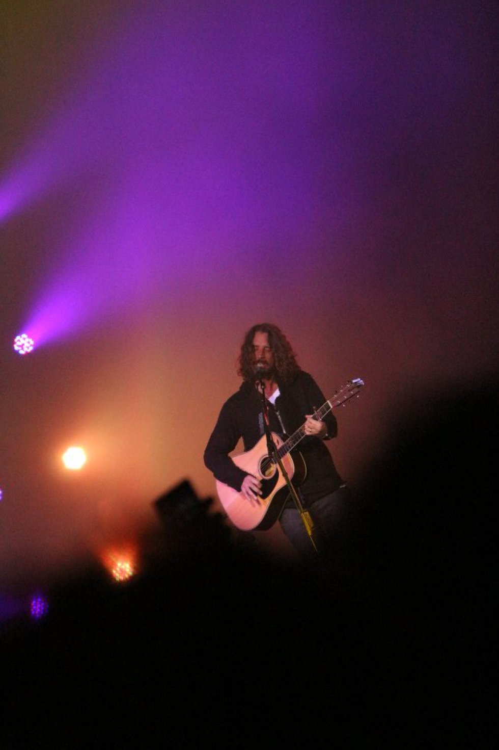 El ex integrante de ‘Soundgarden’ y ‘Audioslave’ hizo vibrar a los capitalinos con su música. El ex integrante de ‘Soundgarden’ y ‘Audioslave’ hizo vibrar a los capitalinos con su música.