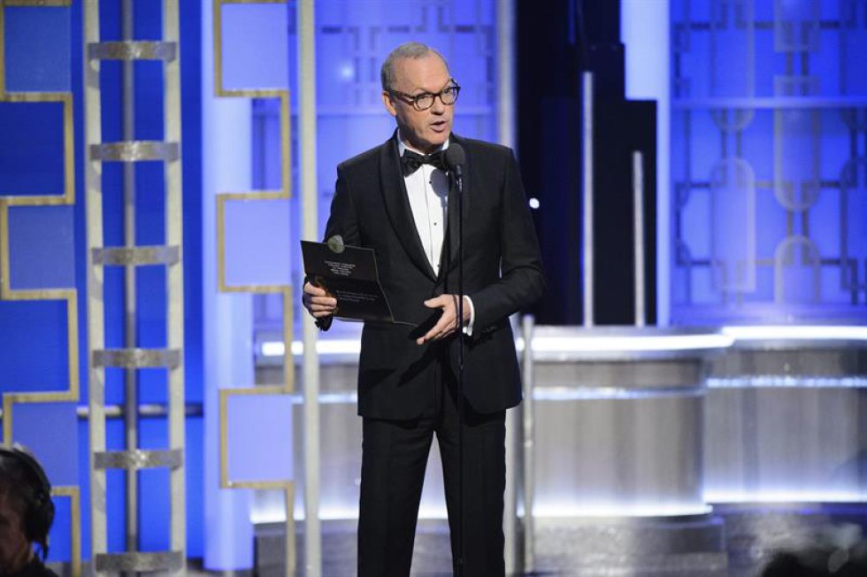 El actor Michael Keaton durante la septuagésima cuarta edición de los Globos de Oro celebrada en el Beverlu Hilton Hotel en Beverly Hills. El actor Michael Keaton durante la septuagésima cuarta edición de los Globos de Oro celebrada en el Beverlu Hilton Hotel en Beverly Hills.