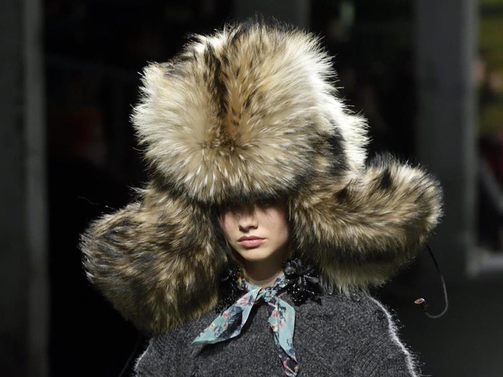 Grandes de la moda como Marc Jacobs, Ermenegildo Zegna, Giorgio Armani, Alexander McQueen y muchos más todos reunidos en la Semana de la Moda de Milán. Grandes de la moda como Marc Jacobs, Ermenegildo Zegna, Giorgio Armani, Alexander McQueen y muchos más todos reunidos en la Semana de la Moda de Milán.