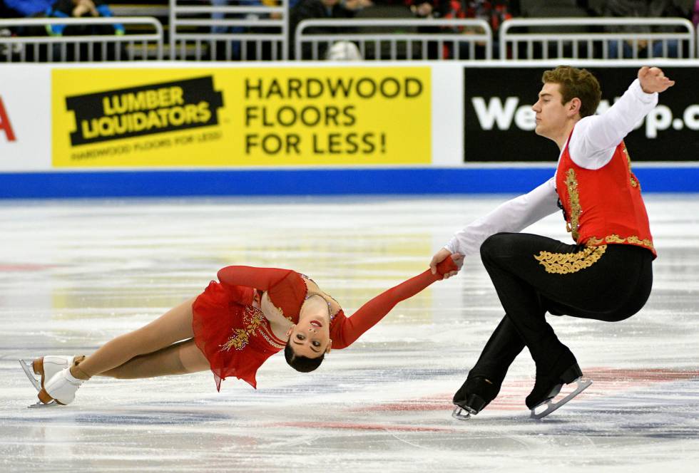 Haven Denney y Brandon Frazier participan en la categoría de parejas del Campeonato de Patinaje Artístico de Estados Unidos en Sprint Center. Haven Denney y Brandon Frazier participan en la categoría de parejas del Campeonato de Patinaje Artístico de Estados Unidos en Sprint Center.