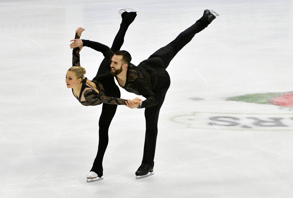 Ashley Cain y Timothy LeDuc participan en la categoría de parejas del Campeonato de Patinaje Artístico de Estados Unidos en Sprint Center. Ashley Cain y Timothy LeDuc participan en la categoría de parejas del Campeonato de Patinaje Artístico de Estados Unidos en Sprint Center.
