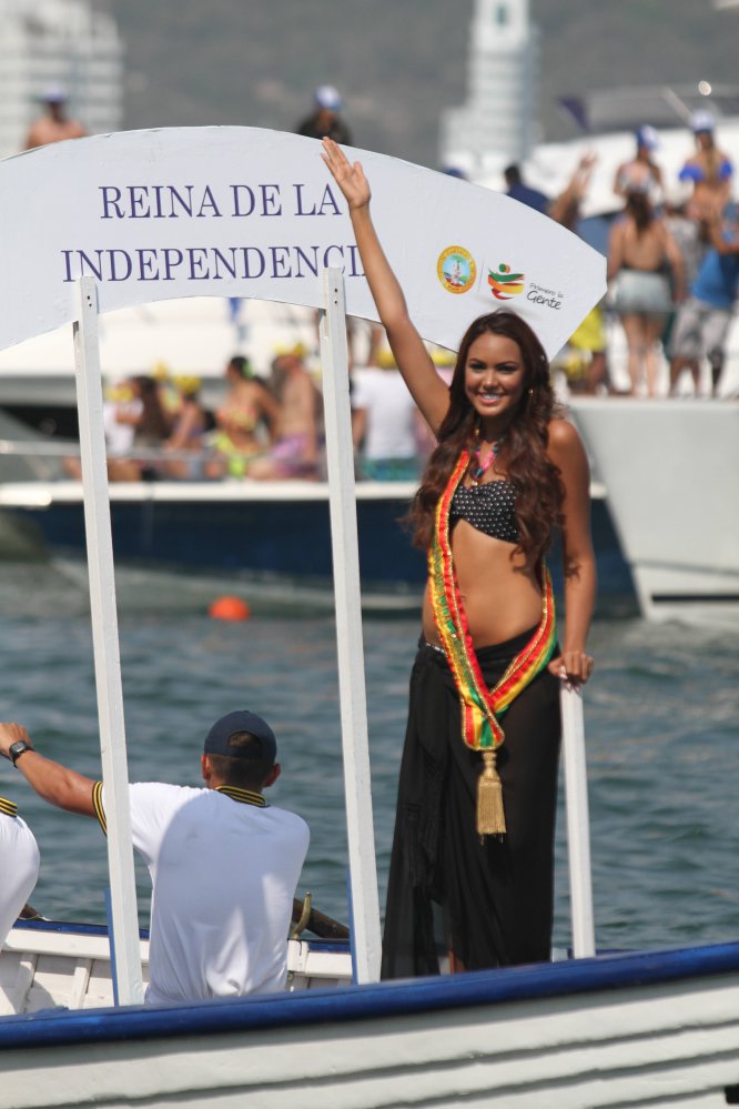 Las reinas usaron trajes de baño. Este lunes 20 de marzo se conocerá la nueva soberana de la belleza colombiana. Las reinas usaron trajes de baño. Este lunes 20 de marzo se conocerá la nueva soberana de la belleza colombiana.