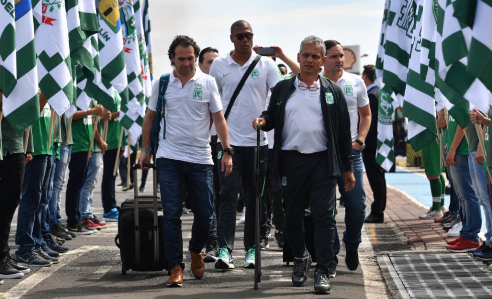 El alcalde de Medellín, Federico Gutiérrez, viajó junto a la delegación de Nacional para afrontar el compromiso. El alcalde de Medellín, Federico Gutiérrez, viajó junto a la delegación de Nacional para afrontar el compromiso.