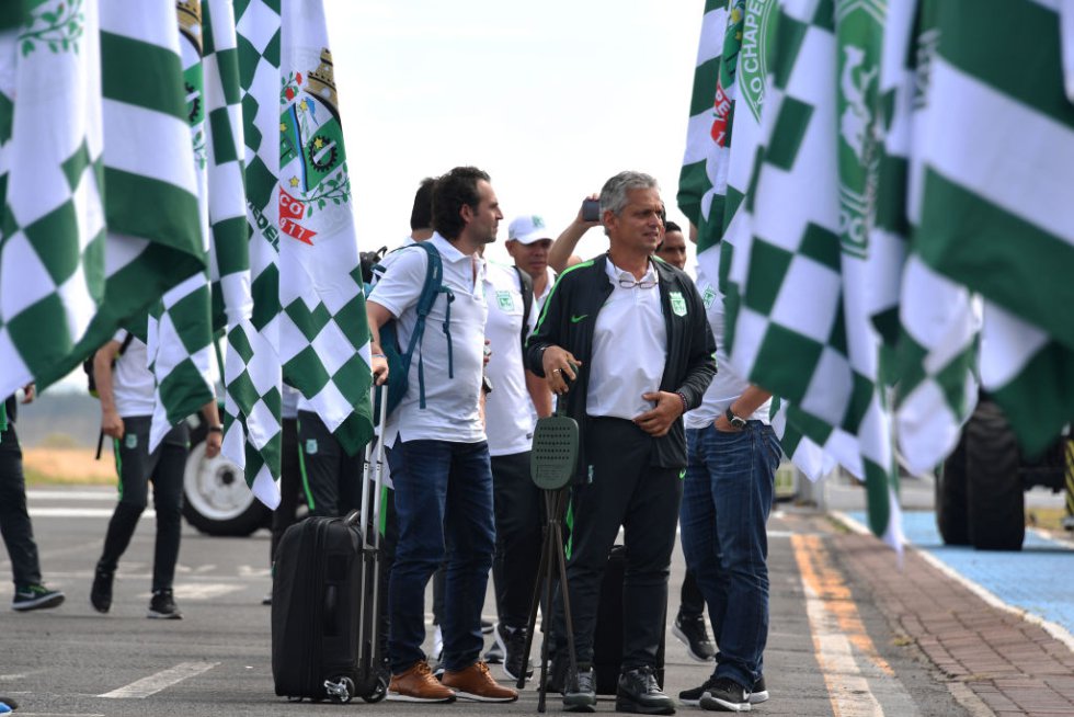 Federico Gutiérrez y Reinaldo Rueda lideraron la delegación de Atlético Nacional a su llegada a Chapecó. Federico Gutiérrez y Reinaldo Rueda lideraron la delegación de Atlético Nacional a su llegada a Chapecó.