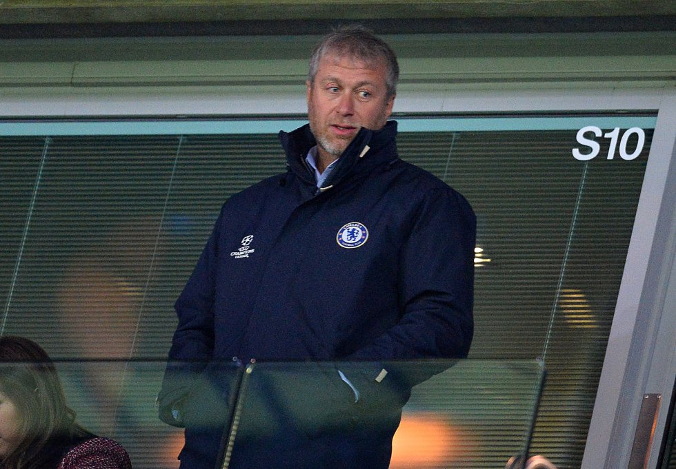 Con Román Abramóvich, el Chelsea ha retomado importancia en el fútbol europeo. De la mano del inversionista ruso, el equipo inglés ha ganado, entre otros, una Liga de Campeones. Con Román Abramóvich, el Chelsea ha retomado importancia en el fútbol europeo. De la mano del inversionista ruso, el equipo inglés ha ganado, entre otros, una Liga de Campeones.