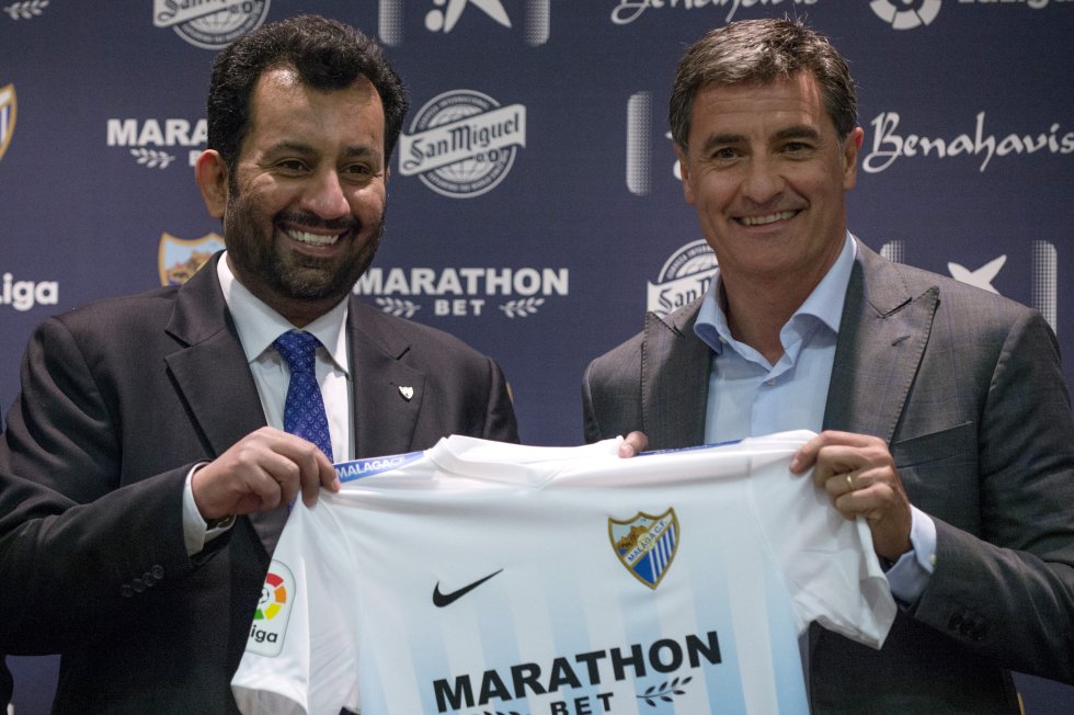 El Catarí Abdullah Al Thani se adjudicó, en 2010, la propiedad del equipo español Málaga, aunque sin relevancia aún en el deporte. El Catarí Abdullah Al Thani se adjudicó, en 2010, la propiedad del equipo español Málaga, aunque sin relevancia aún en el deporte.