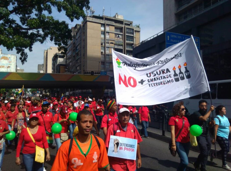 Las manifestaciones antigubernamentales que se registraron hoy Venezuela dejaron un saldo de más de 400 detenidos, aseguró a Efe la ONG Foro Penal Venezolano, y al menos 57 personas lesionadas, según indicó el alcalde opositor del municipio caraqueño Chacao, Ramón Muchacho, en las redes sociales. Las manifestaciones antigubernamentales que se registraron hoy Venezuela dejaron un saldo de más de 400 detenidos, aseguró a Efe la ONG Foro Penal Venezolano, y al menos 57 personas lesionadas, según indicó el alcalde opositor del municipio caraqueño Chacao, Ramón Muchacho, en las redes sociales.