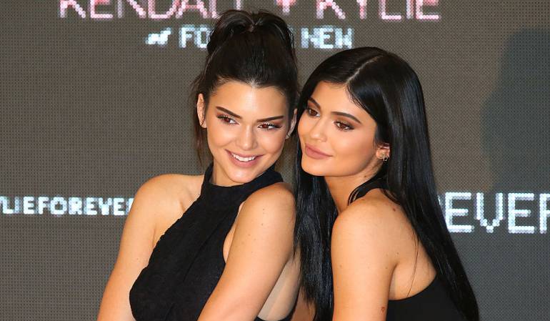 Kendall Y Kylie Jenner Kendall Jenner Es La Nueva Imagen De