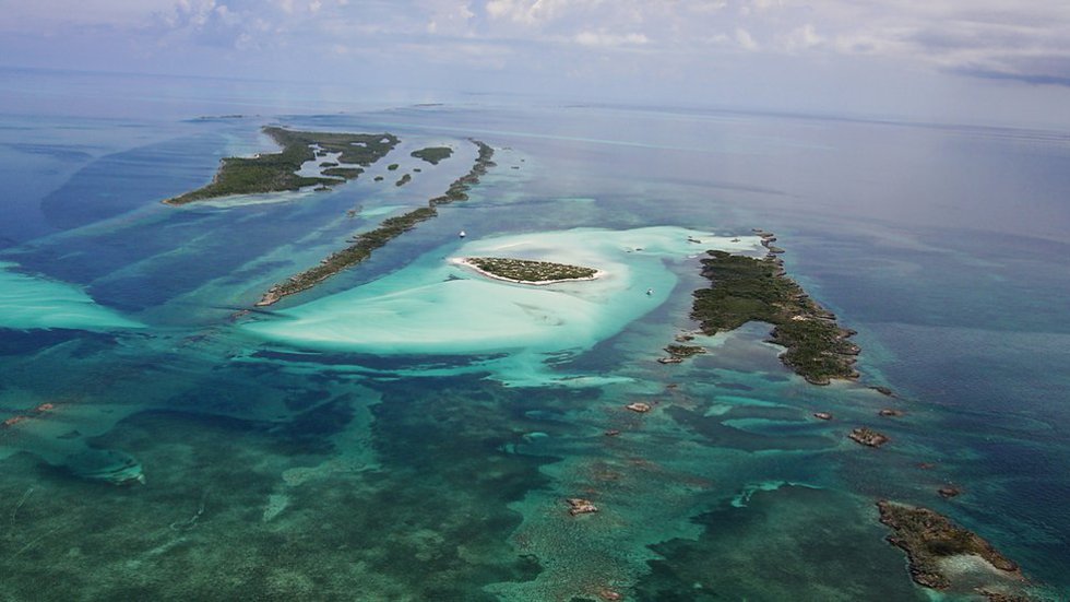 Las islas de Bahamas son un destino soñado. Con sus playas perfectas, sus aguas idílicas y sus cerdos nadadores. Las islas de Bahamas son un destino soñado. Con sus playas perfectas, sus aguas idílicas y sus cerdos nadadores.