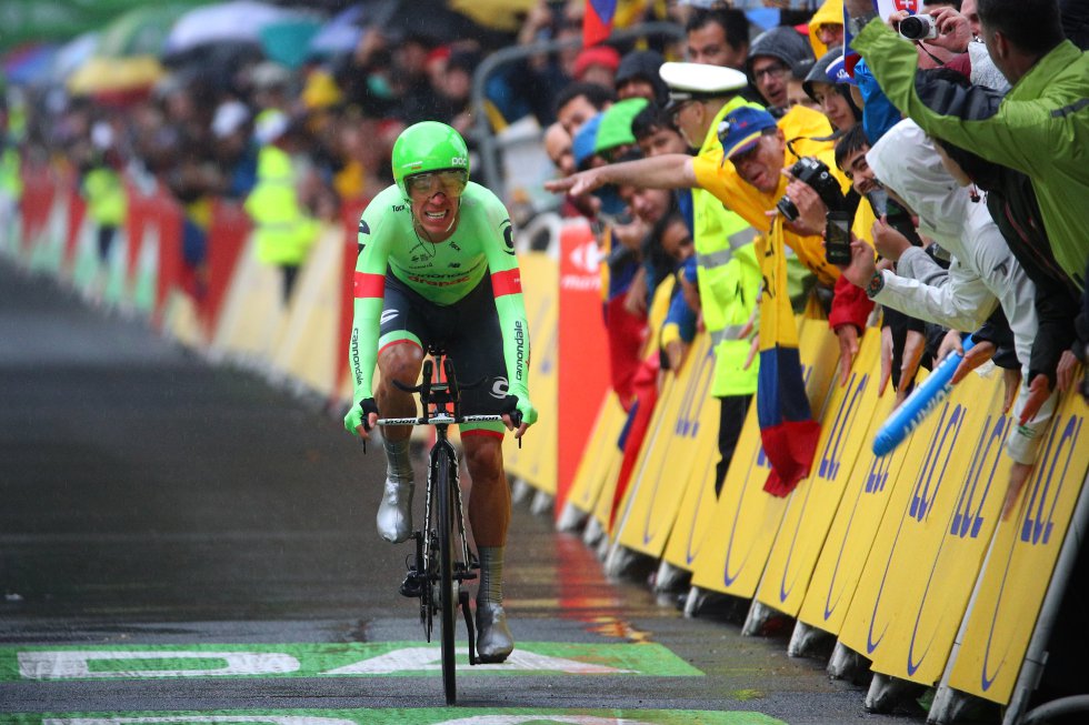 El ciclista expresó que “cuando me dijeron que había ganado, yo pensé que me estaban vacilando. Es algo impresionante que me da mucha felicidad, ganar una etapa como la de hoy tan complicada”. El ciclista expresó que “cuando me dijeron que había ganado, yo pensé que me estaban vacilando. Es algo impresionante que me da mucha felicidad, ganar una etapa como la de hoy tan complicada”.