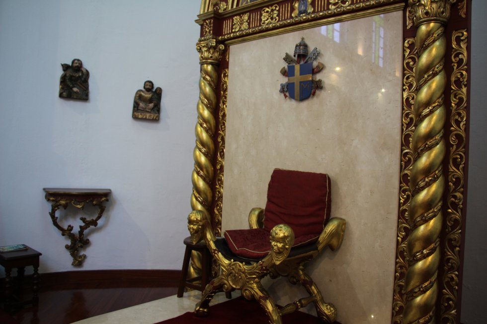 La capilla está ubicada en la zona sur de la Nunciatura Apostólica en el barrio Teusaquillo de Bogotá La capilla está ubicada en la zona sur de la Nunciatura Apostólica en el barrio Teusaquillo de Bogotá