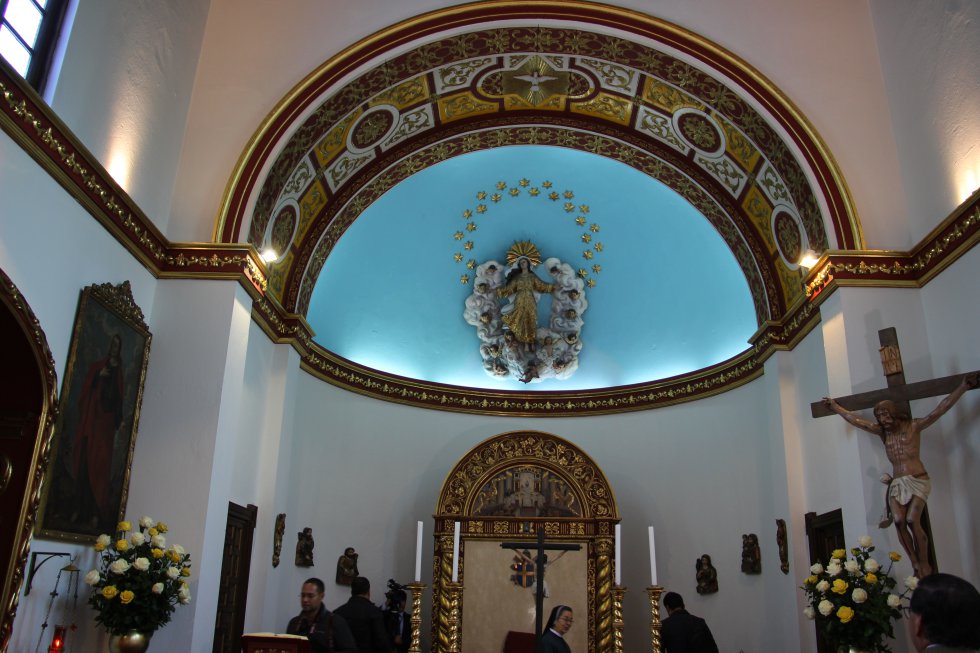Vista general de la capilla de la Nunciatura Apostólica de Colombia. Vista general de la capilla de la Nunciatura Apostólica de Colombia.