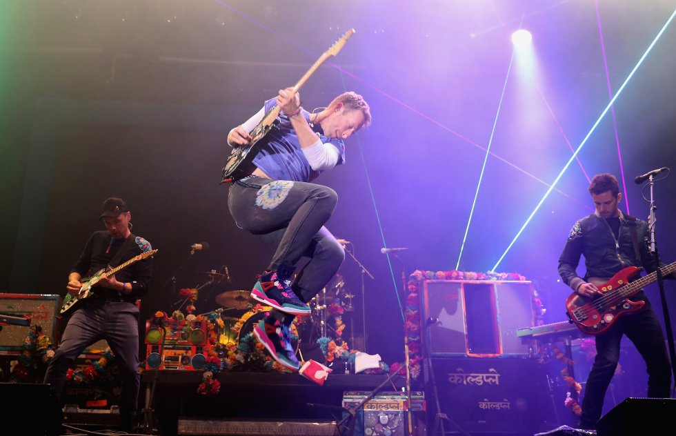 Tour del año para Coldplay. Nominados: Garth Brooks y U2. Tour del año para Coldplay. Nominados: Garth Brooks y U2.