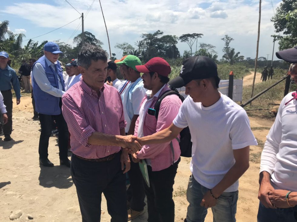 EL anuncio del gobierno llega en época en la que las disidencias de las Farc y el ELN adelantan hechos para interrumpir la sustitución de cultivos EL anuncio del gobierno llega en época en la que las disidencias de las Farc y el ELN adelantan hechos para interrumpir la sustitución de cultivos
