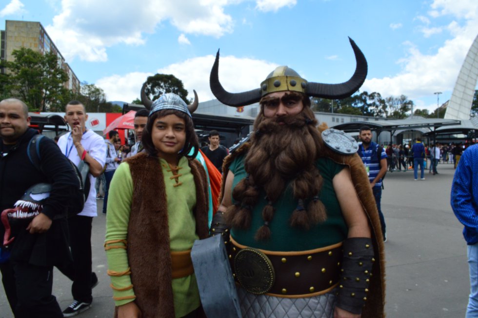 Los cosplayers no usan disfraces, sino trajes con máximo detalle para lucir como “dobles” de superhéroes, caricaturas y otros personajes del mundo de la fantasía. Los cosplayers no usan disfraces, sino trajes con máximo detalle para lucir como “dobles” de superhéroes, caricaturas y otros personajes del mundo de la fantasía.