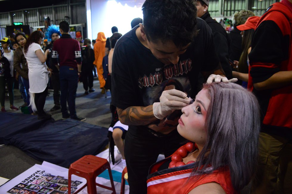 Los asistentes llegan a Corferias para divertirse, aprovechar la programación y, sobre todo, para deleitarse con los cosplayers. Los asistentes llegan a Corferias para divertirse, aprovechar la programación y, sobre todo, para deleitarse con los cosplayers.