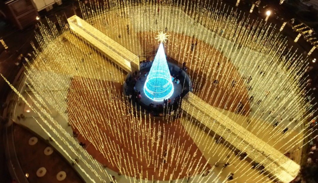 Tres millones de bombillos iluminan a Pereira en navidad | Pereira | Caracol Radio