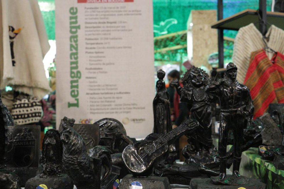 Cada rincón del departamento está representado en ExpoCundinamarca por un artesano, un bailarín, un cocinero o un emprendedor. Cada rincón del departamento está representado en ExpoCundinamarca por un artesano, un bailarín, un cocinero o un emprendedor.