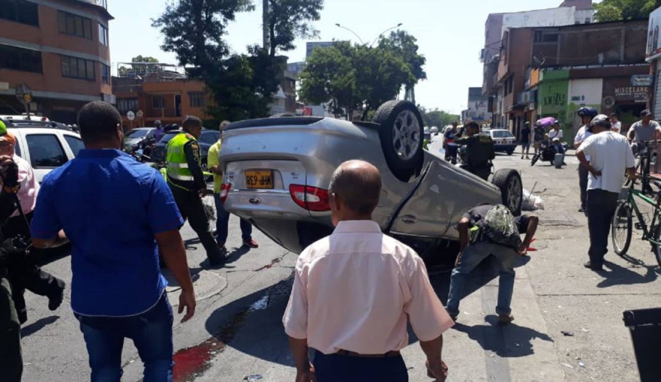 ACCIDENTE Cinco heridos deja accidente en el centro de Cali Cali