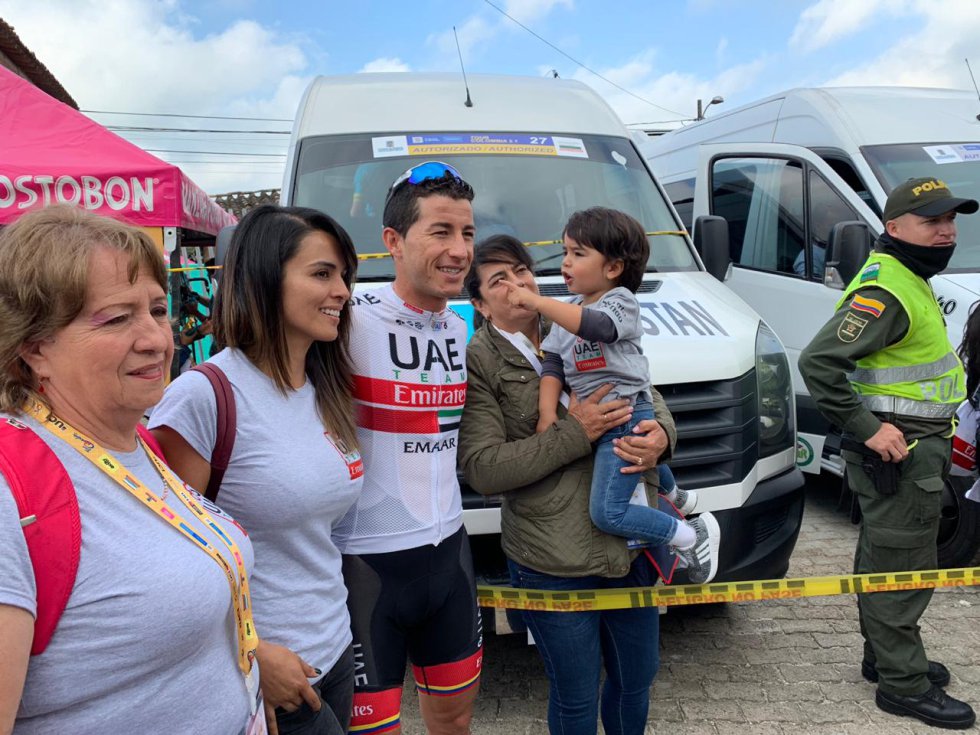 Sergio Luis Henao con su familia Sergio Luis Henao con su familia