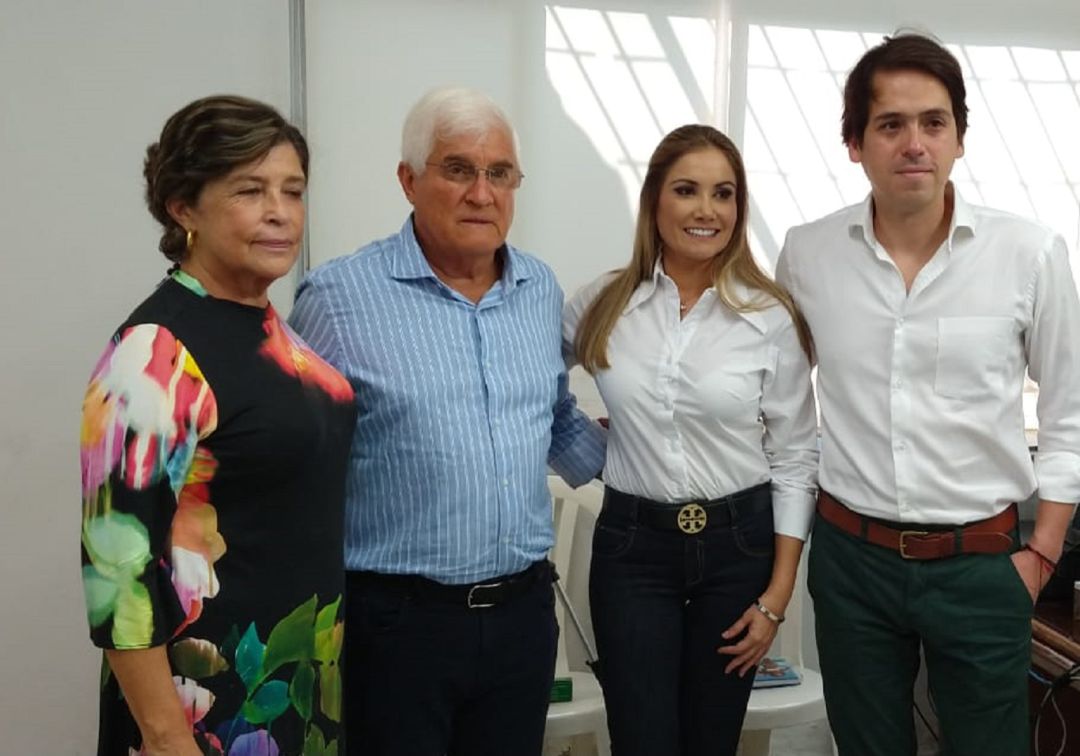 Resultado de imagen para la seÃ±ora lopez inscribiÃ³ su candidatura a la alcaldia de bucaramanga